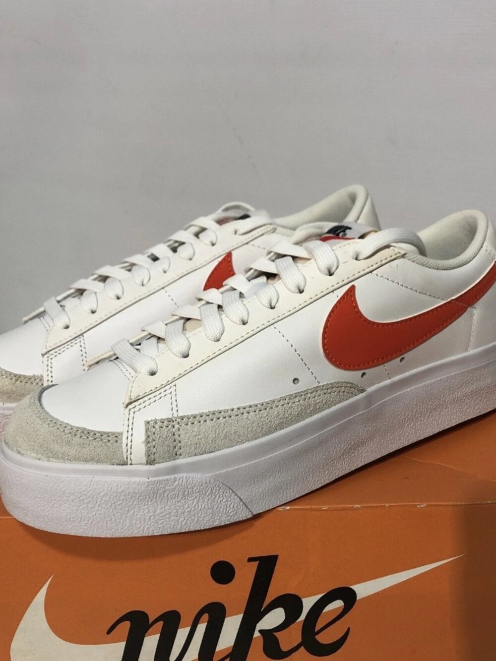 Nike Blazer Low Platform White Orange Summit White DJ0292-104 Women's Size 9